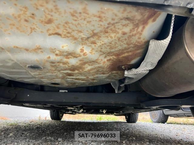 Nissan NOTE 2015-09 7359154-23