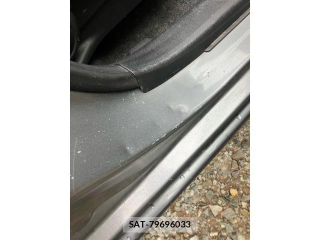 Nissan NOTE 2015-09 7359154-24