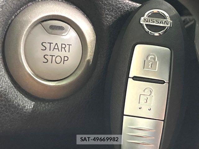 Nissan NOTE 2017-04 7359143-7