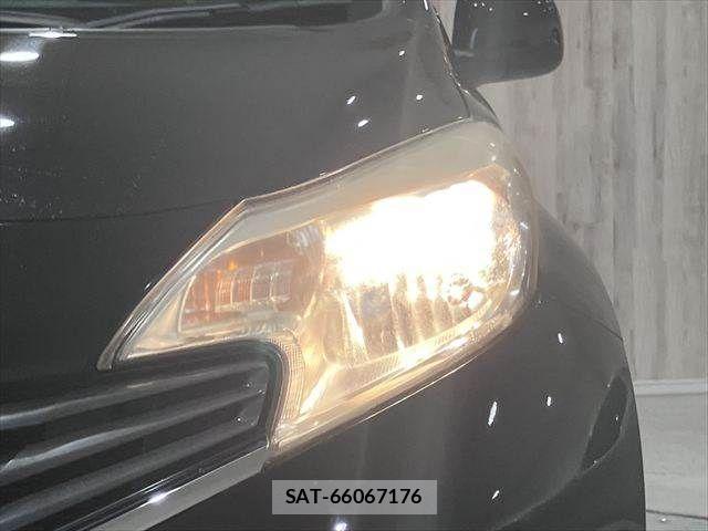 Nissan NOTE 2014-02 7359152-9