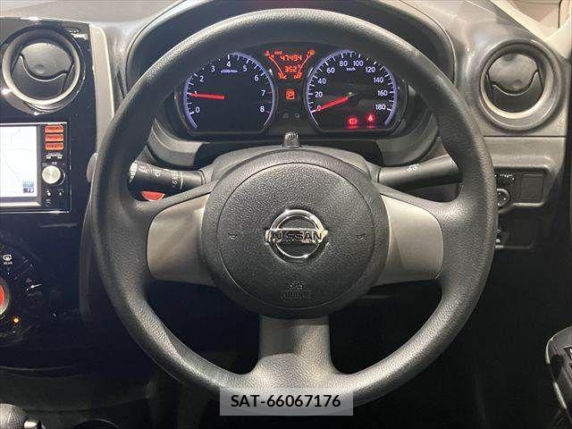 Nissan NOTE 2014-02 7359152-10