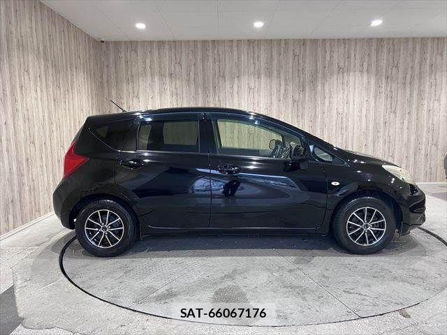 Nissan NOTE 2014-02 7359152-14