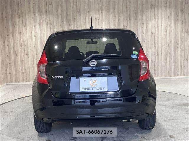 Nissan NOTE 2014-02 7359152-16