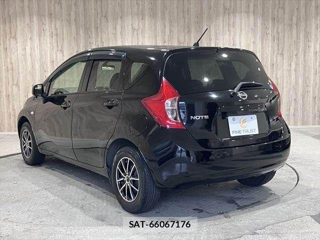 Nissan NOTE 2014-02 7359152-17