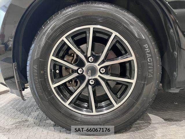 Nissan NOTE 2014-02 7359152-25