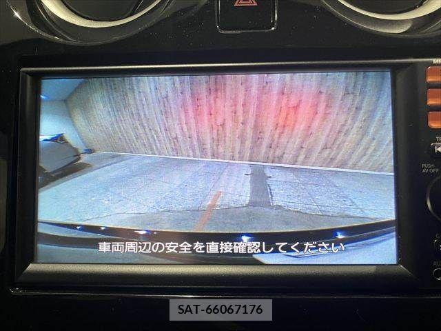 Nissan NOTE 2014-02 7359152-4