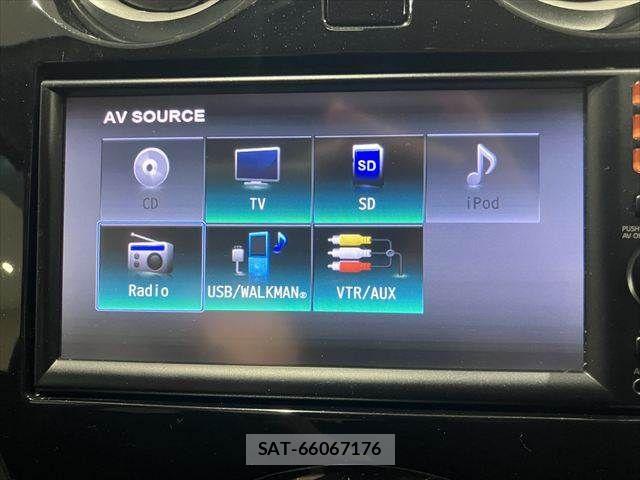 Nissan NOTE 2014-02 7359152-5