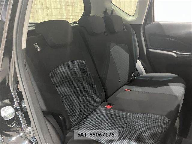 Nissan NOTE 2014-02 7359152-7