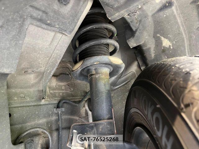 Nissan NOTE 2015-07 7359147-18