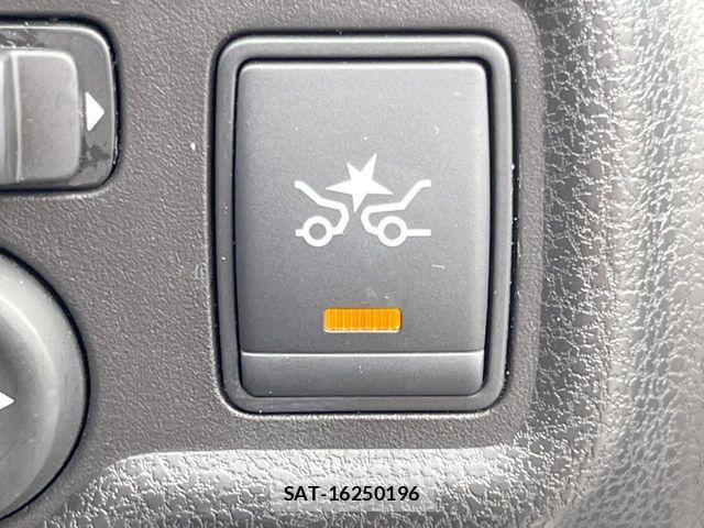 Nissan NOTE 2016-01 7359144-4