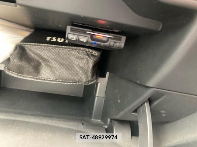 Nissan NOTE 2019-10 7393358-20
