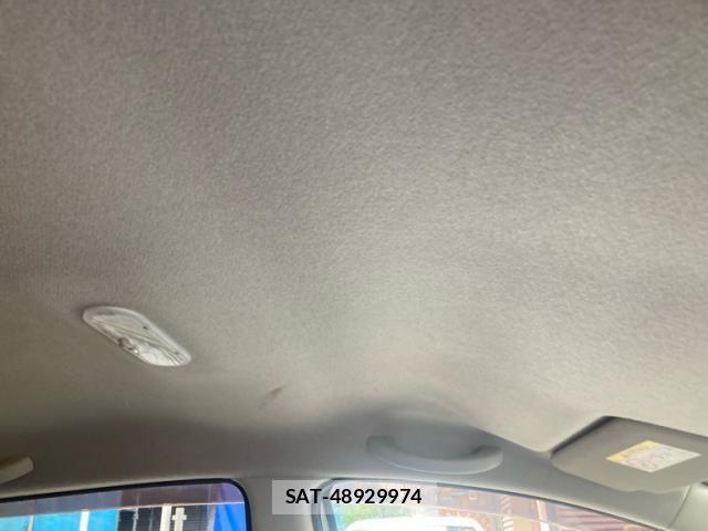 Nissan NOTE 2019-10 7393358-23