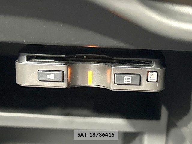 Nissan NOTE 2018-05 7393337-6