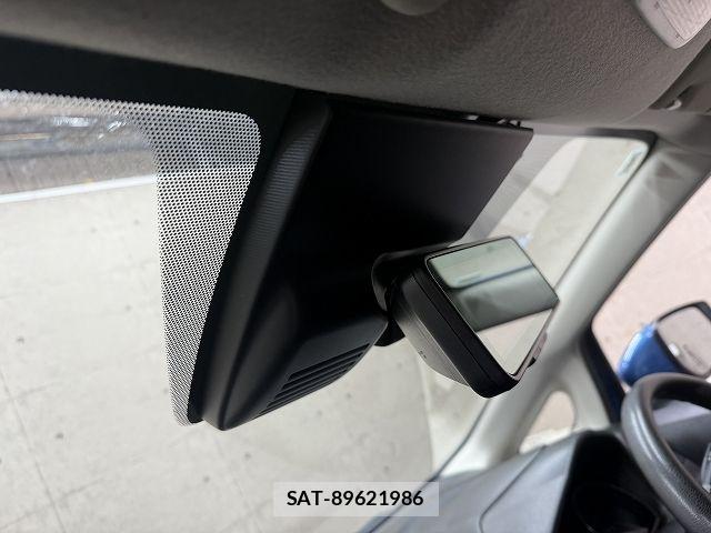 Nissan NOTE 2018-04 7393355-18