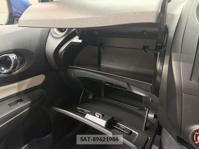 Nissan NOTE 2018-04 7393355-19