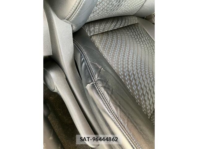 Nissan NOTE 2013-10 7393374-15