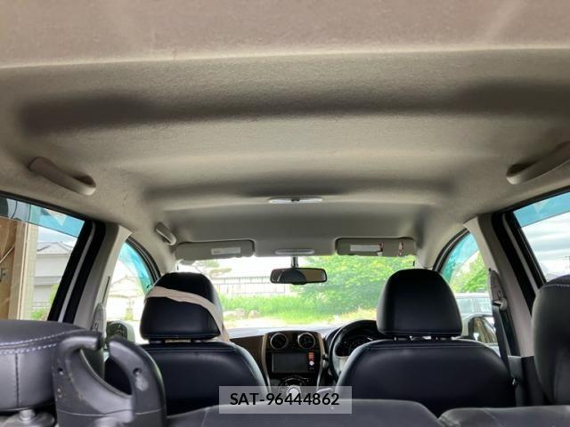 Nissan NOTE 2013-10 7393374-24