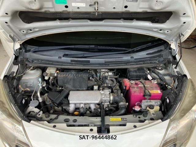 Nissan NOTE 2013-10 7393374-27