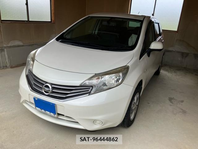 Nissan NOTE 2013-10 7393374-2
