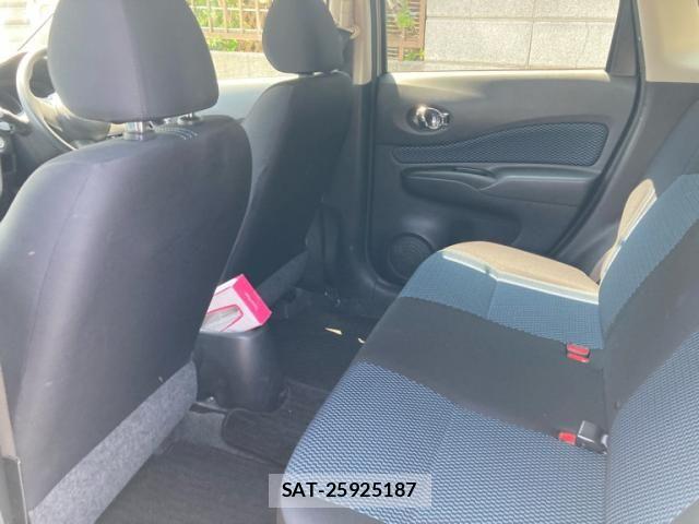 Nissan NOTE 2014-03 7393375-9