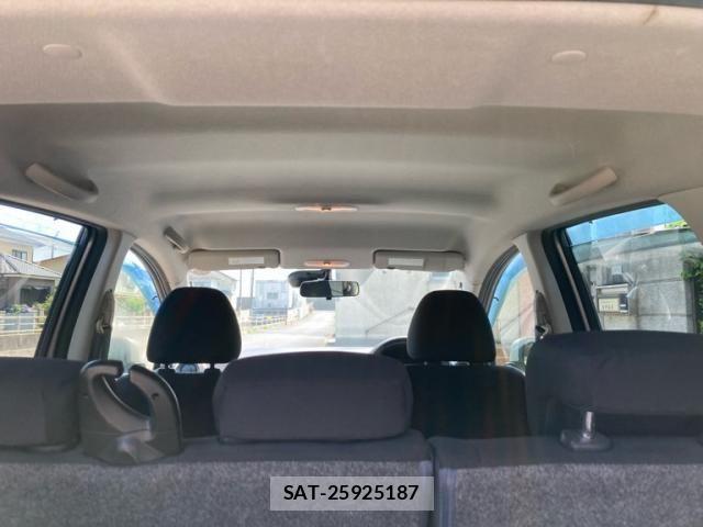 Nissan NOTE 2014-03 7393375-11