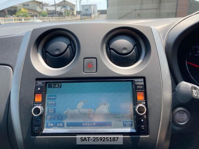 Nissan NOTE 2014-03 7393375-21