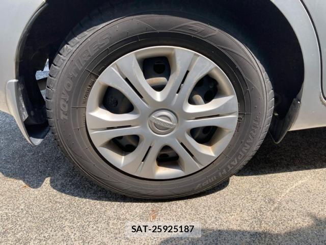 Nissan NOTE 2014-03 7393375-8