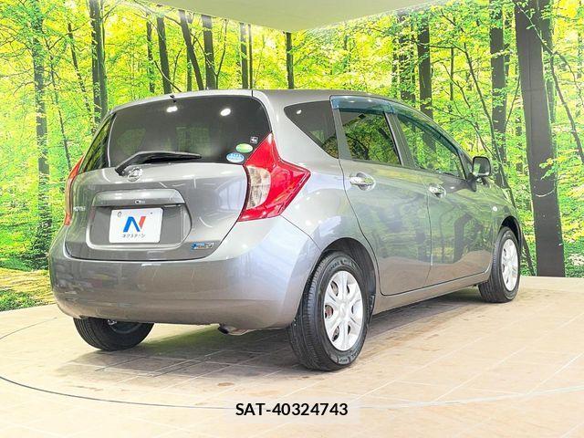 Nissan NOTE 2013-07 7393360-16
