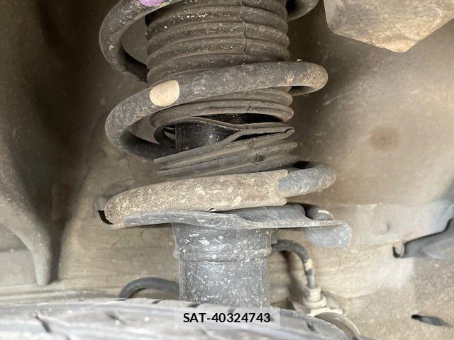 Nissan NOTE 2013-07 7393360-19