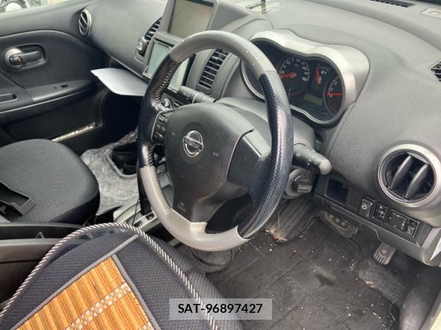 Nissan NOTE 2005-03 7393369-12