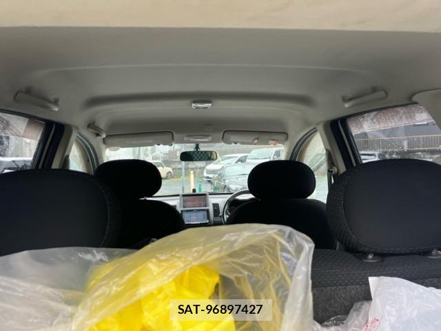 Nissan NOTE 2005-03 7393369-19