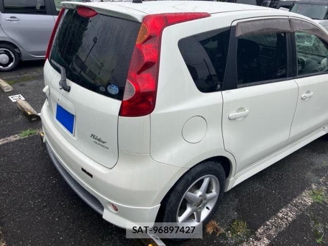 Nissan NOTE 2005-03 7393369-5