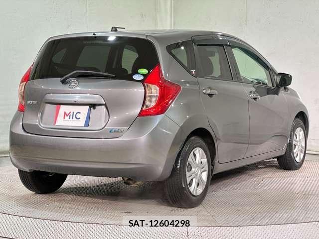 Nissan NOTE 2015-05 7393367-4