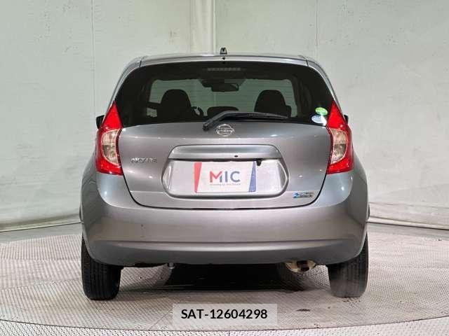 Nissan NOTE 2015-05 7393367-5