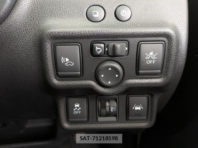 Nissan NOTE 2017-12 7393359-14