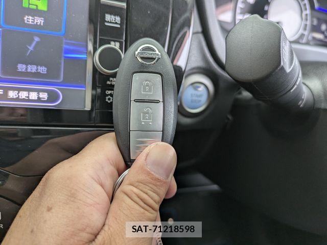 Nissan NOTE 2017-12 7393359-15