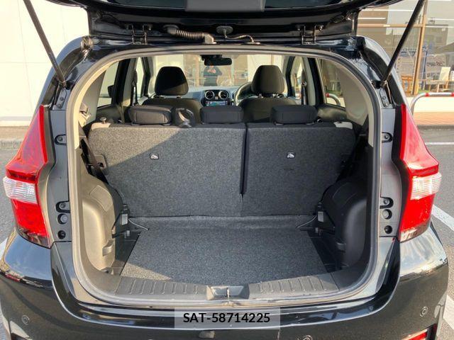 Nissan NOTE 2019-01 7393346-9