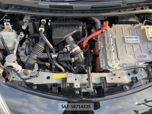 Nissan NOTE 2019-01 7393346-17