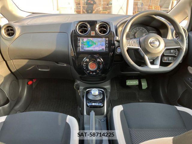 Nissan NOTE 2019-01 7393346-1