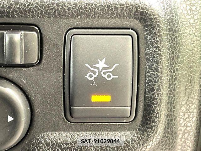 Nissan NOTE 2016-01 7393366-2