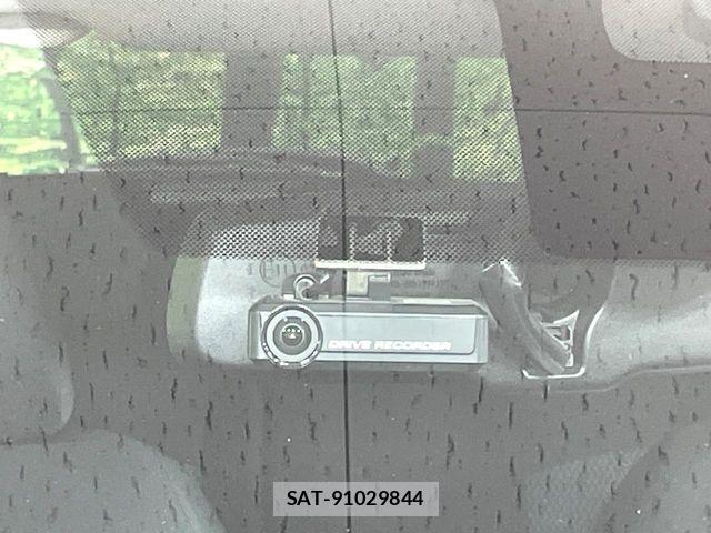 Nissan NOTE 2016-01 7393366-5
