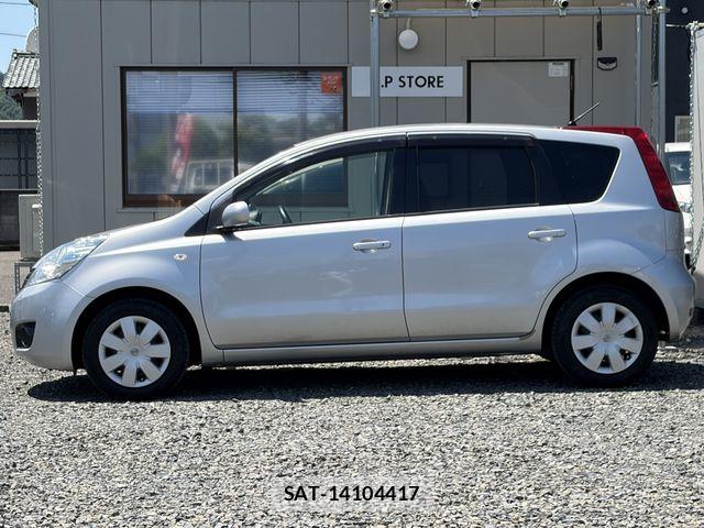 Nissan NOTE 2011-06 7393368-5
