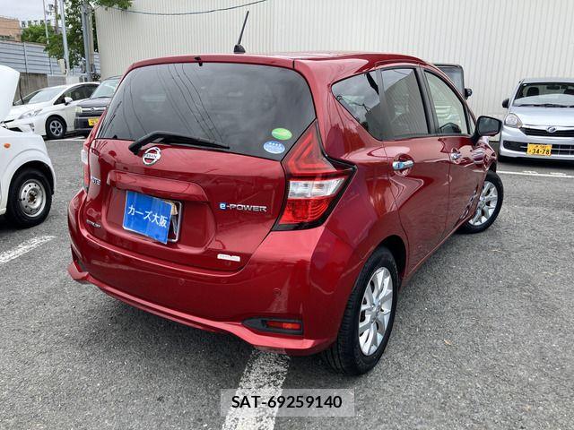Nissan NOTE 2017-04 7393356-2