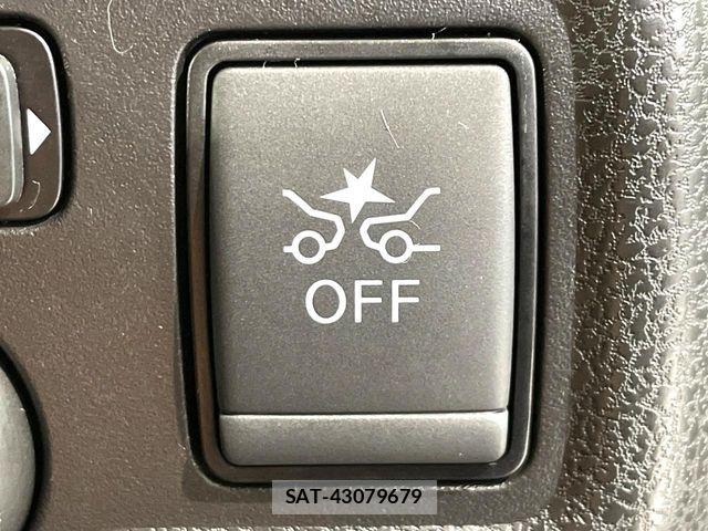 Nissan NOTE 2018-02 7393350-4