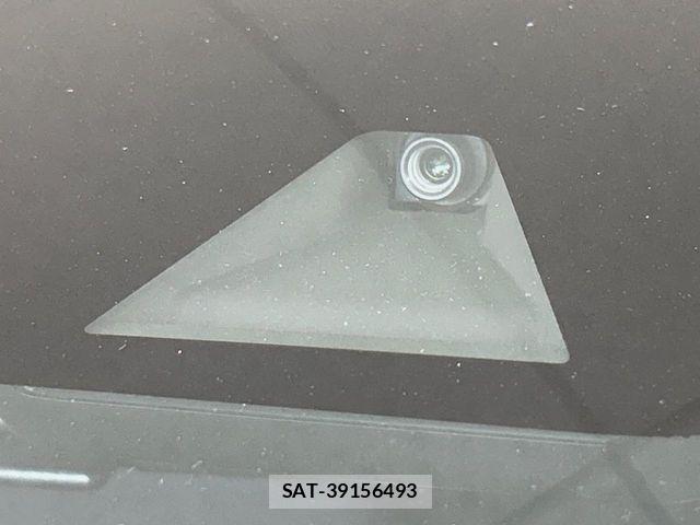 Nissan NOTE 2018-03 7393347-4
