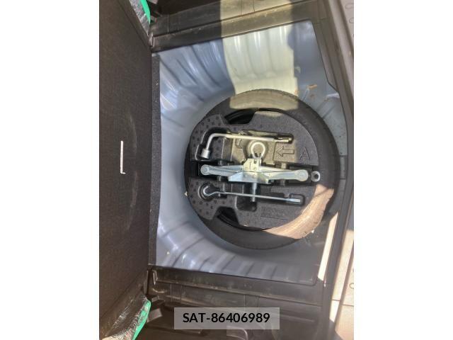 Nissan NOTE 2014-06 7393373-19