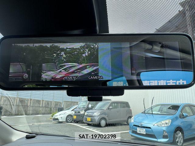 Nissan NOTE 2018-09 7393357-7