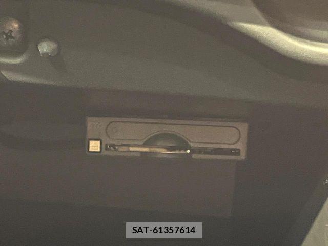 Nissan NOTE 2014-02 7456507-5