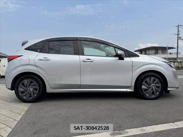 Nissan NOTE 2022-06 7456457-11