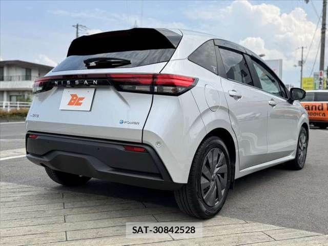 Nissan NOTE 2022-06 7456457-14